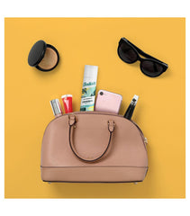 Batiste Instant Hair Refresh Dry Shampoo Clean & Classic Original Fragrance, Absorb Oil Between Washes, Waterless Shampoo - 200 ml Batiste Instant Hair Refresh Dry Shampoo Clean & Classic Original Fragrance, Absorb Oil Between Washes, Waterless Shampoo - 200 ml